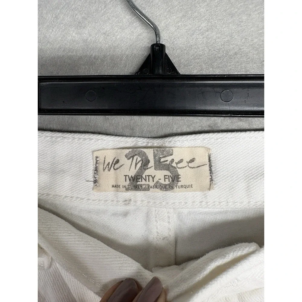 Free People White Distressed Button Fly Jean Shorts Sz 25 Women's ‎ New W/ Tag